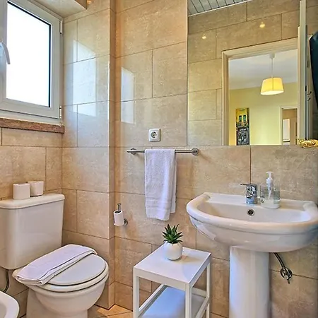 Admiral 2 By Interhome