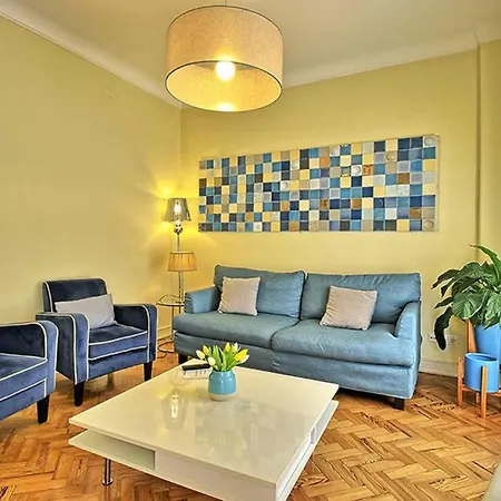 Admiral 2 By Interhome * Лиссабон