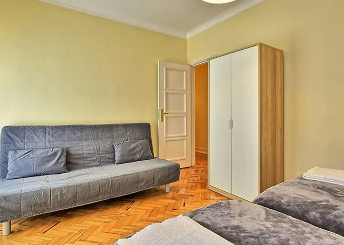 Admiral 2 By Interhome